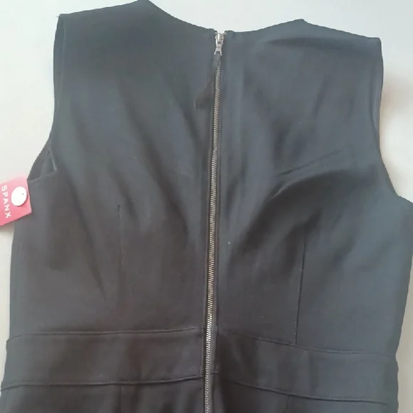 SPANX Classic Black Sleeveless Jumpsuit - Picture 7 of 12